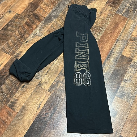 Sweats - Picture 5 of 5